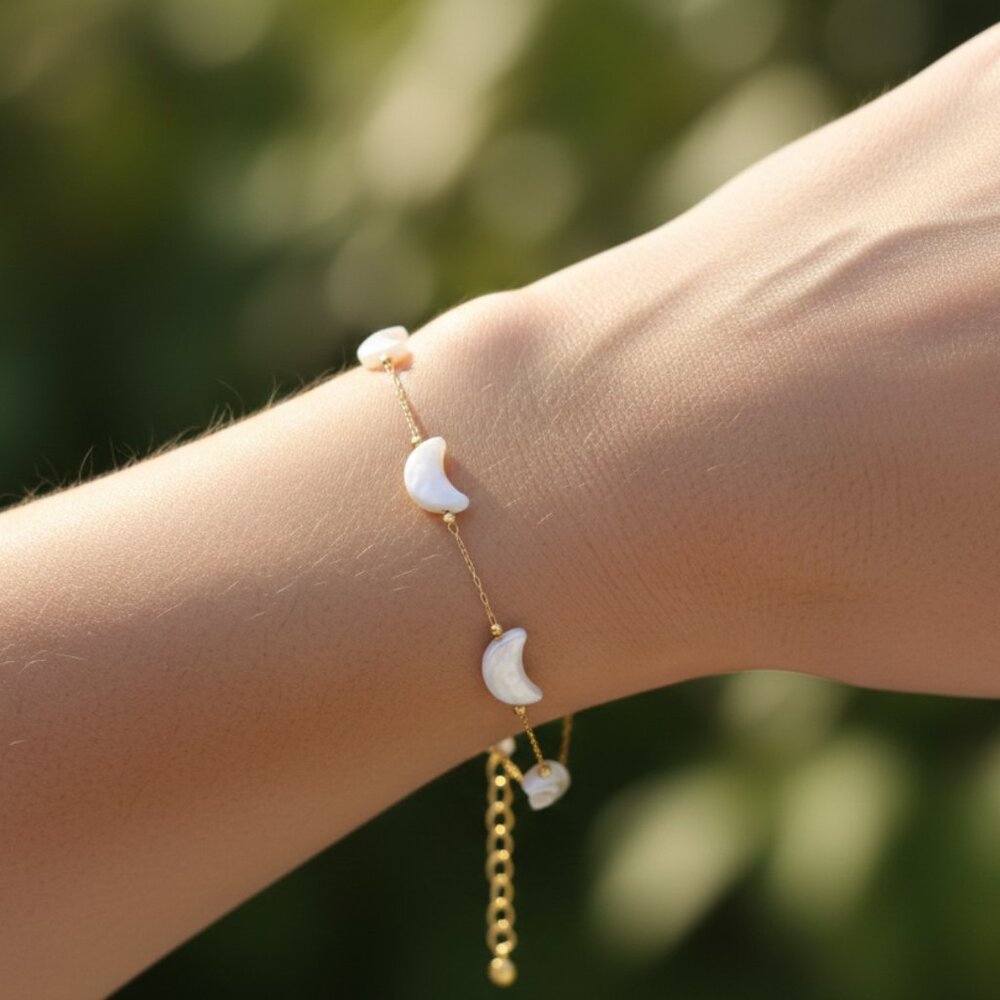 Chic & Stylish Bracelet – A Thoughtful Gift for Women and Girls, DYC1257